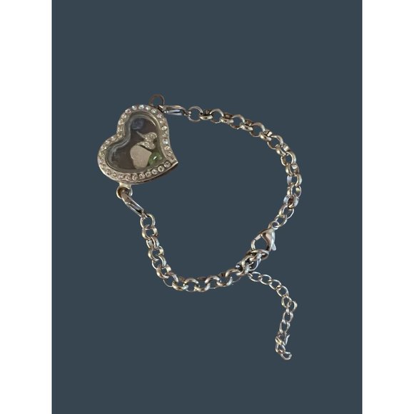 Joy of Shopping Dentist Assistant Tech Heart Floating Charm Bracelet Silver - Picture 8 of 13